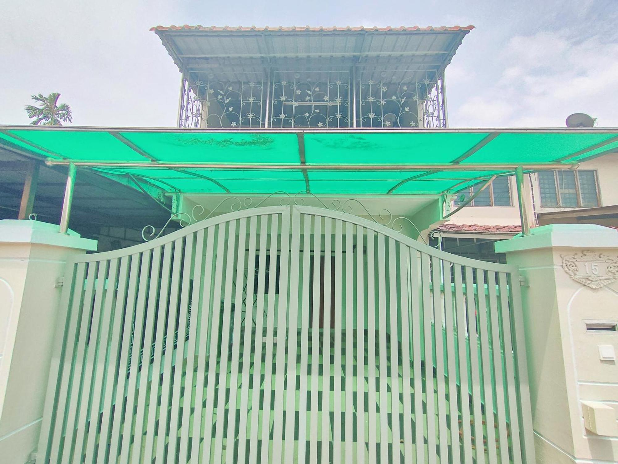 Holiday home Molek Premium 3r2b At By Maco *